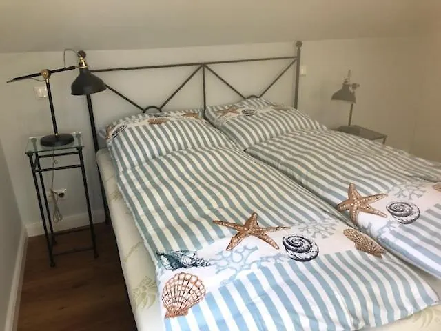 Lägenhet Kleines Strandhotel 3*