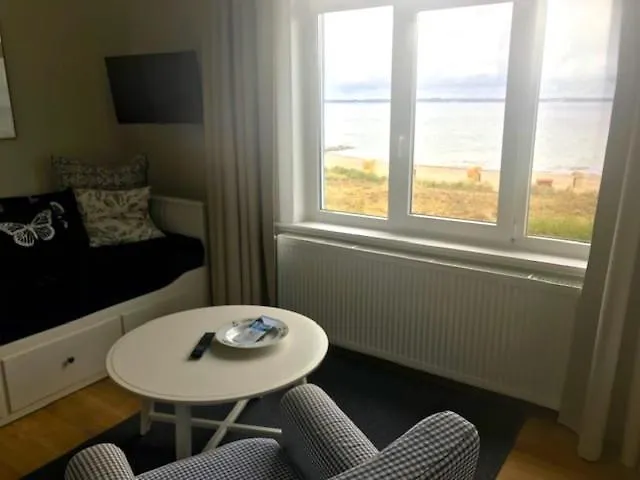 Lägenhet Kleines Strandhotel 3*